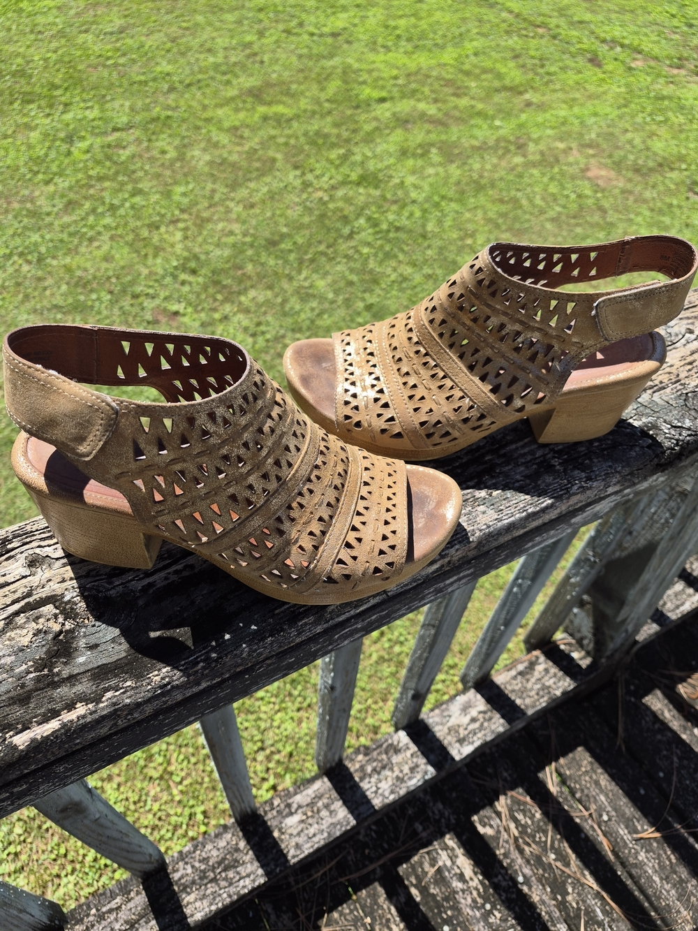 Women’s Cutout Suede Block Heel Sandals - Tan. Sofft brand.